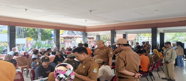 DOKUMENTASI PENYALURAN BLT DBHCHT TAHUN 2025 KECAMATAN PONDOKGEDE